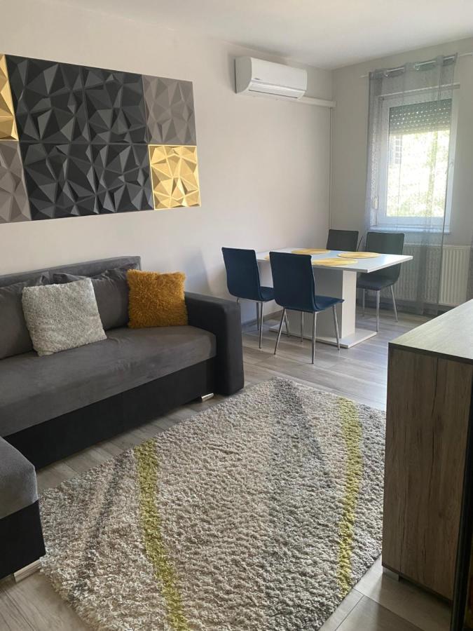 Gabrielle Apartman Хайдусобосло Экстерьер фото